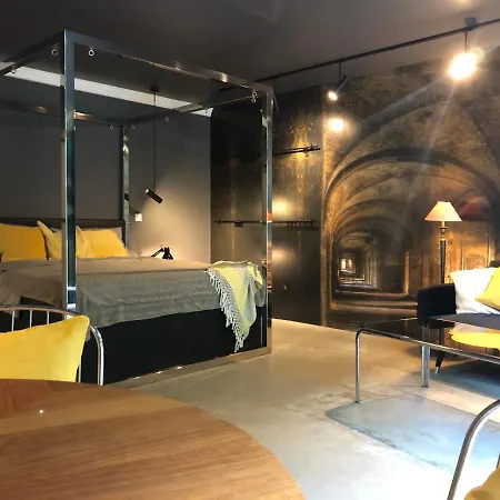 Lovely 1-bedroom With Patio/ Free Parking Lot * Essen